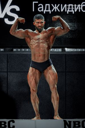 CLASSIC PHYSIQUE